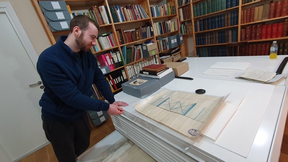 Donald In The Archives(2)