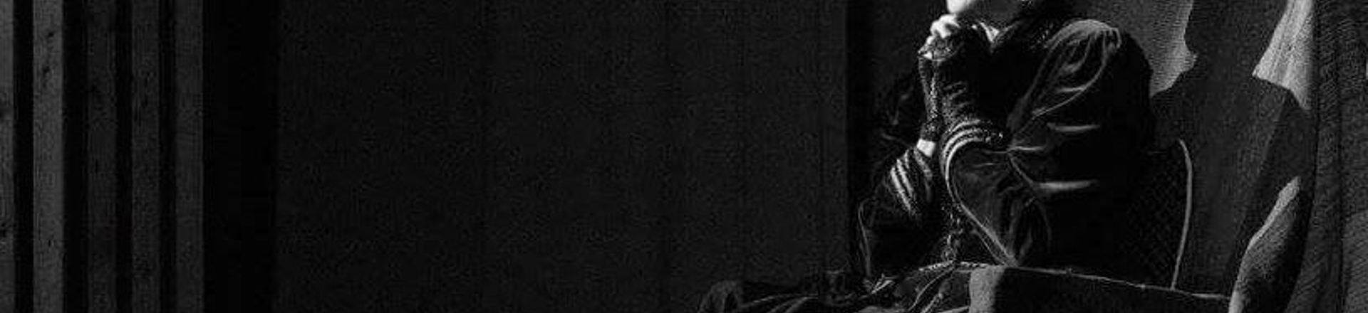 Maura as  Dark Daughter  claudio Salvito image.jpg